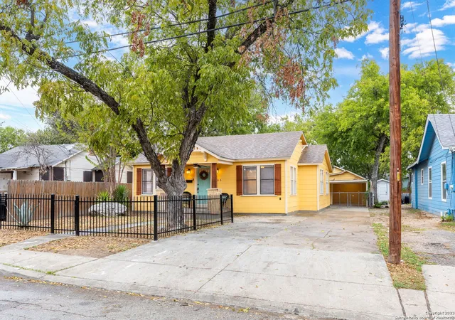 Photo 1 of Single family home for sale at 305 Kendalia, San Antonio, TX 78214 | MLS# 1871586 | Listing updated on 2025-11-04