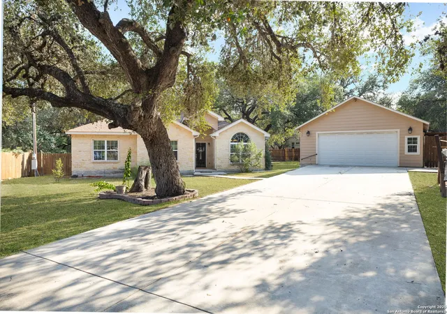Photo 3 of Single family home for sale at 22919 Hightop, Elmendorf, TX 78112 | MLS# 1871591 | Listing updated on 2025-10-27