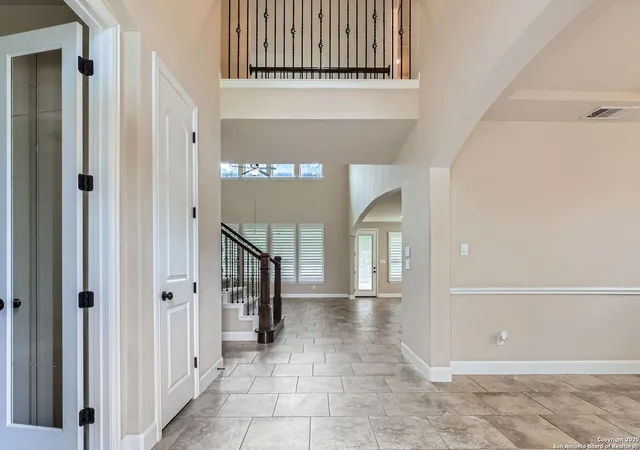Photo 3 of Single family home for sale at 16918 Sonoma, San Antonio, TX 78255 | MLS# 1871600 | Listing updated on 2025-11-19