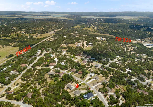 Photo 2 of Single family home for sale at 1355 Lasso, Canyon Lake, TX 78133 | MLS# 1871625 | Listing updated on 2026-02-25
