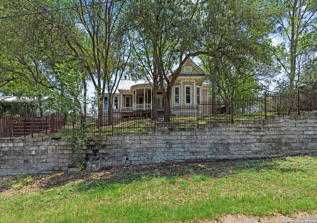Photo 2 of Sale Pending at 160 E Klein, New Braunfels, TX 78130 | MLS# 1871703 | Listing updated on 2025-07-16