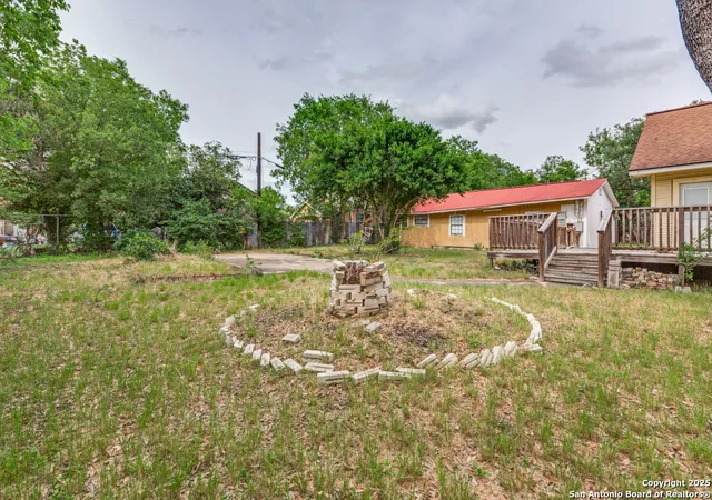 Photo 3 of Single family home for sale at 3311 W Commerce St, San Antonio, TX 78207 | MLS# 1871738 | Listing updated on 2025-09-12