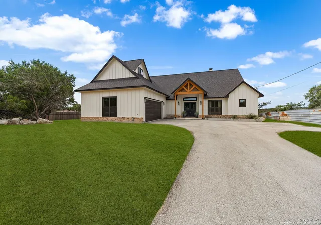 Photo 1 of Sale Pending at 337 Saddle Mountain, Boerne, TX 78006 | MLS# 1871749 | Listing updated on 2026-03-02