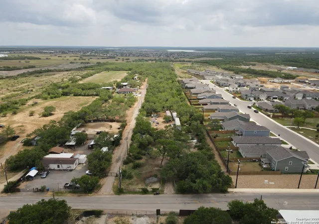 Photo 1 of Land for sale at 880 E Chavaneaux, San Antonio, TX 78221 | MLS# 1871763 | Listing updated on 2025-06-11