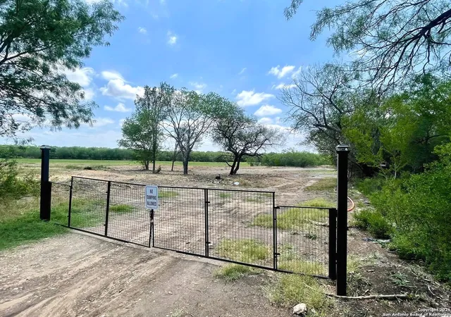 13th image of 117 Diamond Cv, San Antonio, TX 78242 | MLS# 1871790