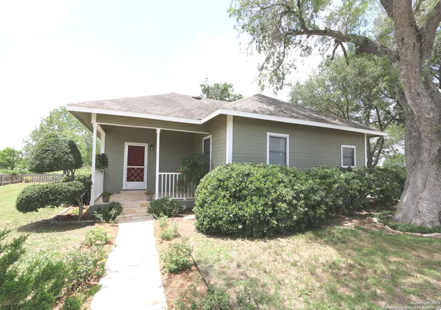 Photo 3 of Single family home for sale at 6359 Cooksey Rd, Adkins, TX 78101 | MLS# 1871791 | Listing updated on 2025-09-16