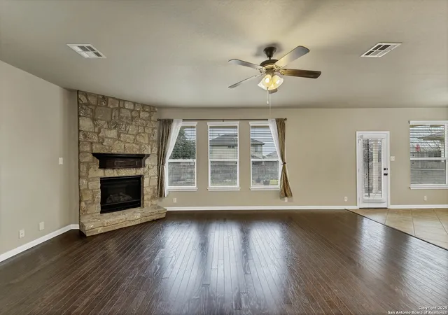 5th image of 267 Oak Creek, New Braunfels, TX 78130 | MLS# 1871816