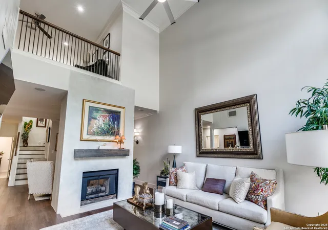 Photo 4 of Single family home for sale at 12 S Rue Charles, San Antonio, TX 78217 | MLS# 1871884 | Listing updated on 2026-01-17