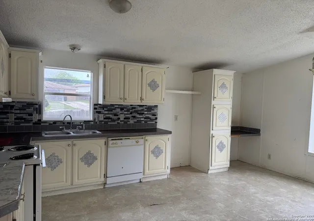 Homes for sale in San Antonio, TX | 6010 Blind Mdw, San Antonio, TX 78222 | MLS# 1871950