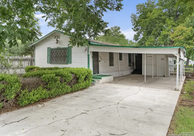 Photo 1 of Single family home for sale at 213 Hosack, San Antonio, TX 78211 | MLS# 1872010 | Listing updated on 2025-08-03