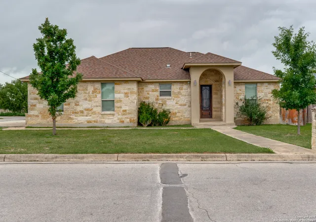Photo 1 of Sale Pending at 712 Crestview, Floresville, TX 78114 | MLS# 1872069 | Listing updated on 2025-12-06