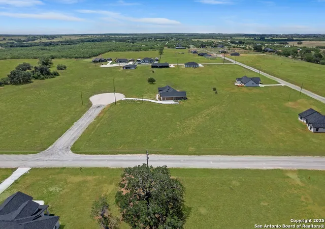 Photo 3 of Sale Pending at 104 Hidden Hills, Floresville, TX 78114 | MLS# 1872120 | Listing updated on 2025-10-25