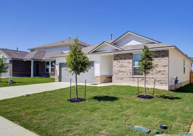 Photo 3 of Sale Pending at 16630 Rosemary Ridge, San Antonio, TX 78112 | MLS# 1872122 | Listing updated on 2025-10-22