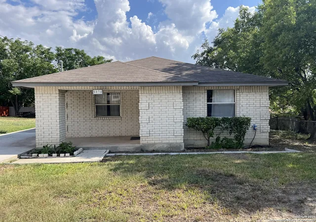 Photo 3 of Sale Pending at 5034 Driskill St, San Antonio, TX 78228 | MLS# 1872159 | Listing updated on 2025-11-05