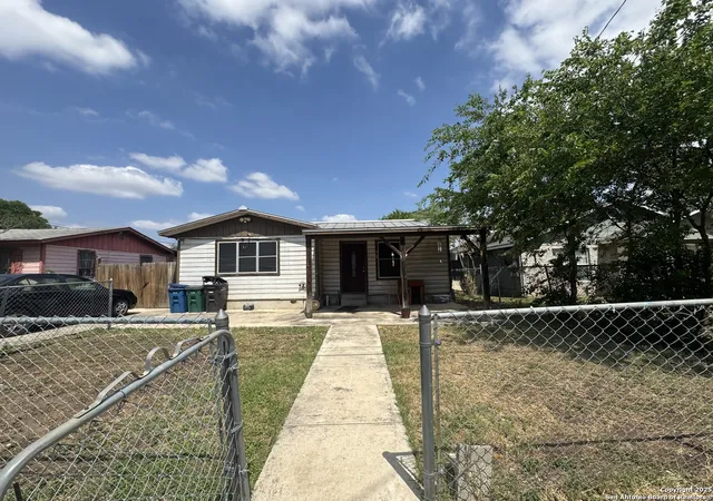 Photo 2 of Single family home for sale at 2406 Dahlgreen, San Antonio, TX 78237 | MLS# 1872169 | Listing updated on 2025-11-04