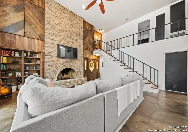 5th image of 702 California #702, New Braunfels, TX 78130 | MLS# 1872213