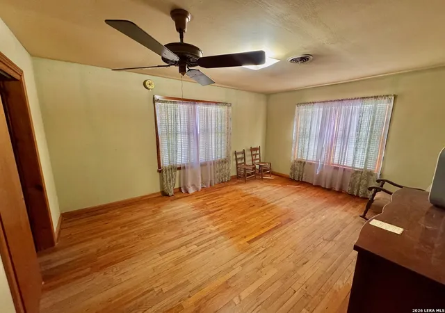 4th image of 212 Patrick, Pleasanton, TX 78064 | MLS# 1872251