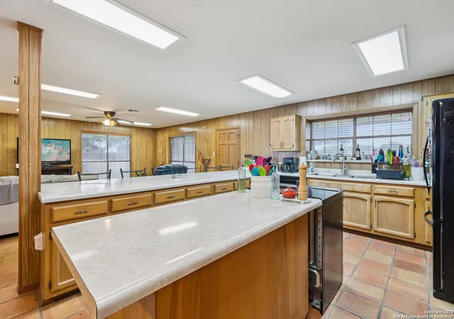 Photo 3 of Single family home for sale at 307 Us Hwy 87 W, Stockdale, TX 78160 | MLS# 1872256 | Listing updated on 2025-06-14