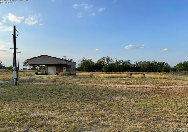 Photo 1 of Land for sale at 125 Maravillas Dr, Pleasanton, TX 78064 | MLS# 1872262 | Listing updated on 2025-08-17