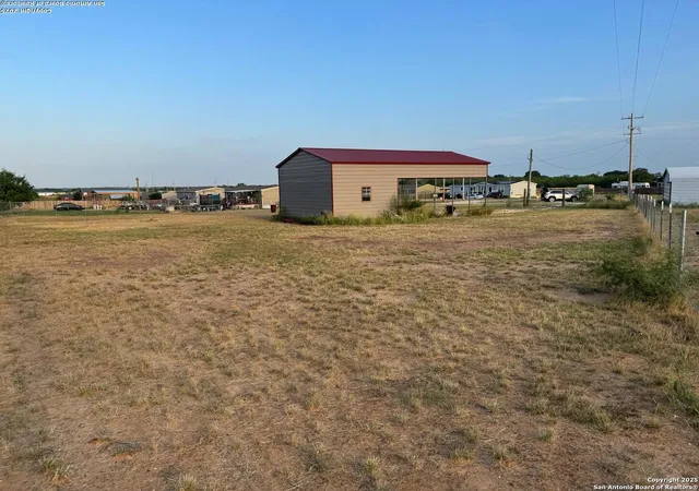 Photo 3 of Land for sale at 125 Maravillas Dr, Pleasanton, TX 78064 | MLS# 1872262 | Listing updated on 2025-08-17