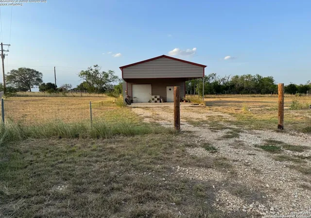 Photo 3 of Land for sale at 125 Maravillas Dr, Pleasanton, TX 78064 | MLS# 1872262 | Listing updated on 2025-08-17