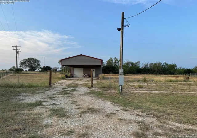 Photo 4 of Land for sale at 125 Maravillas Dr, Pleasanton, TX 78064 | MLS# 1872262 | Listing updated on 2025-08-17