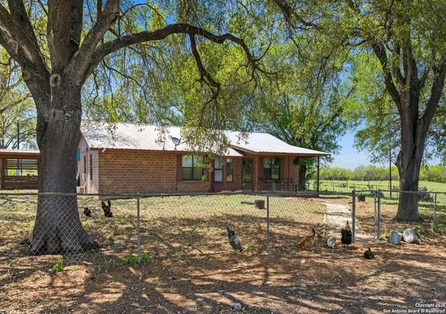 Photo 2 of Single family home for sale at 12300 Fm 1333, Charlotte, TX 78011 | MLS# 1872329 | Listing updated on 2025-11-21