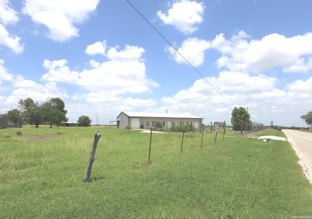 2nd image of 1221 N Santa Clara, Marion, TX 78124 | MLS# 1872381