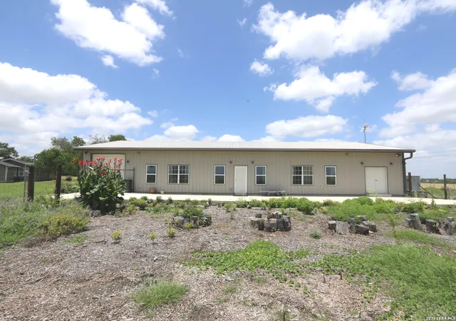 4th image of 1221 N Santa Clara, Marion, TX 78124 | MLS# 1872381