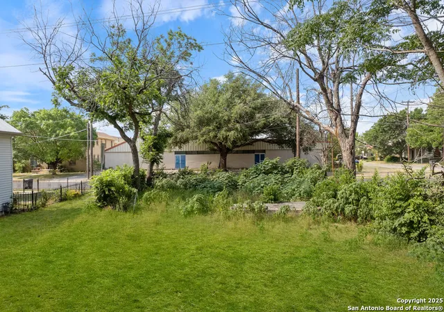 Photo 3 of Land for sale at 125 Lowell St, San Antonio, TX 78210 | MLS# 1872396 | Listing updated on 2026-02-12