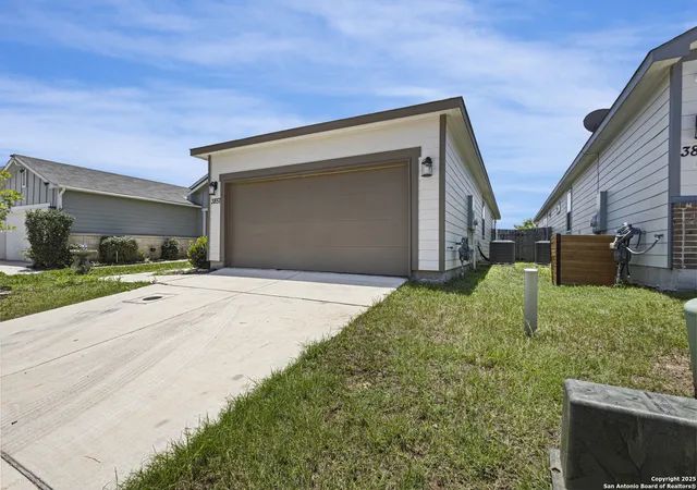 Homes for sale in St. Hedwig, TX | 3857 Ivy Path, St. Hedwig, TX 78152 | MLS# 1872400