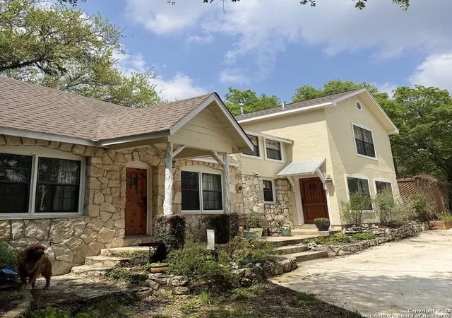Photo 3 of Single family home for sale at 19023 Sherwood, Helotes, TX 78023 | MLS# 1872429 | Listing updated on 2025-06-14