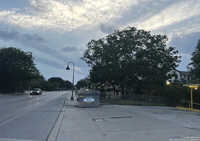 Photo 3 of Sale Pending at 211 W Mitchell #1, San Antonio, TX 78204 | MLS# 1872441 | Listing updated on 2025-07-08