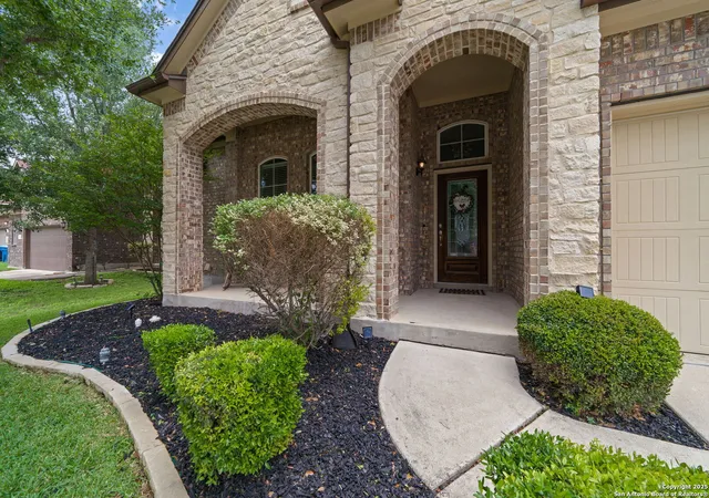 Homes for sale in Cibolo, TX | 409 Bison Lane, Cibolo, TX 78108 | MLS# 1872459