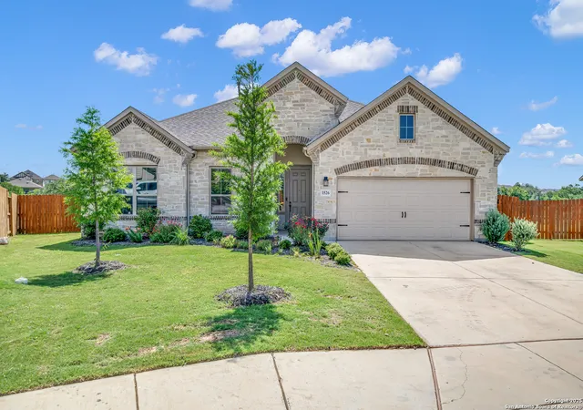 Photo 1 of Sale Pending at 1526 Honey Brown, New Braunfels, TX 78132 | MLS# 1872560 | Listing updated on 2025-12-05