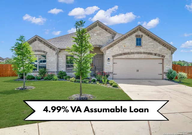 Photo 1 of Sale Pending at 1526 Honey Brown, New Braunfels, TX 78132 | MLS# 1872560 | Listing updated on 2025-12-05