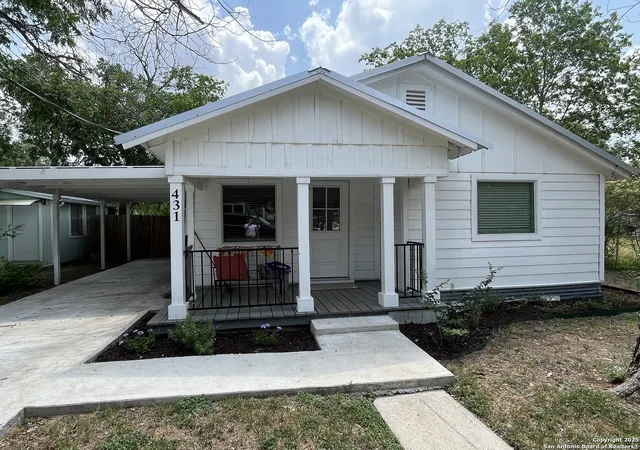 Homes for sale in Seguin, TX | 431 Gravel, Seguin, TX 78155 | MLS# 1872589