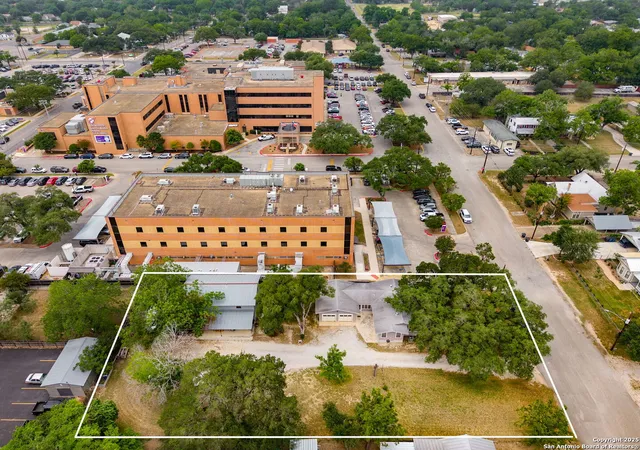 3rd image of 571 Houston, New Braunfels, TX 78130 | MLS# 1872638