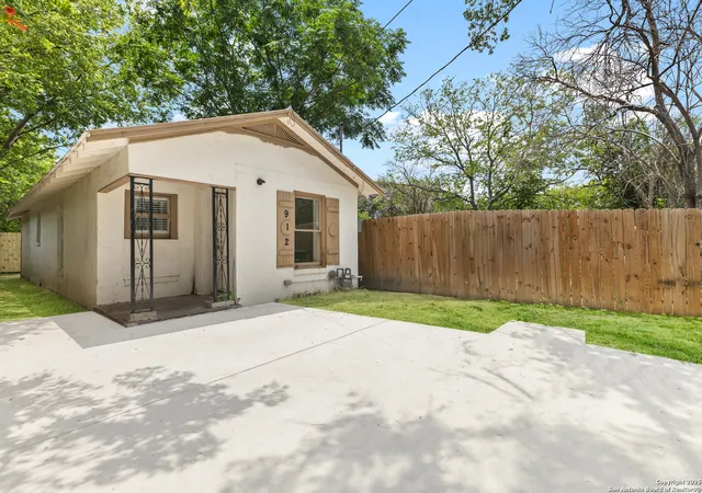 2nd image of 912 Elvira, San Antonio, TX 78207 | MLS# 1872724
