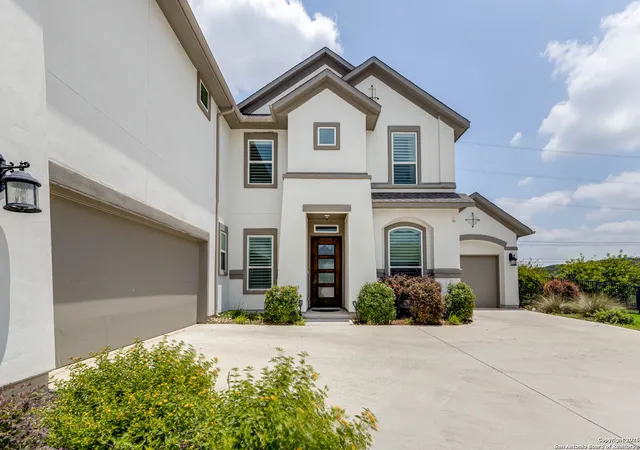 Photo 3 of Single family home for sale at 17703 San Felipe Bay, San Antonio, TX 78255 | MLS# 1872761 | Listing updated on 2026-01-04