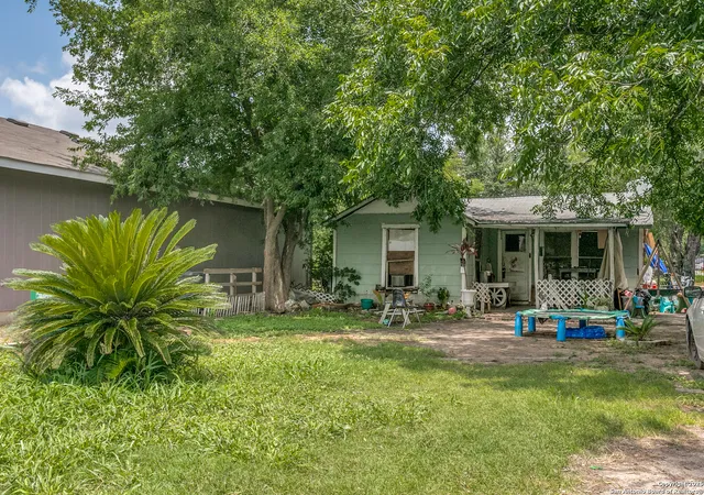 3rd image of 415 Wilcox Ave, San Antonio, TX 78211 | MLS# 1872832