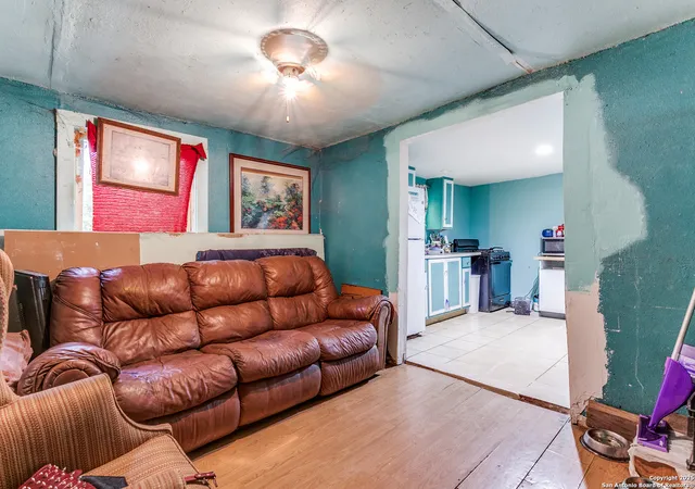 5th image of 415 Wilcox Ave, San Antonio, TX 78211 | MLS# 1872832