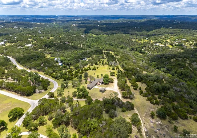Photo 3 of Single family home for sale at 210 Four Bears, Kerrville, TX 78028 | MLS# 1872889 | Listing updated on 2025-06-16