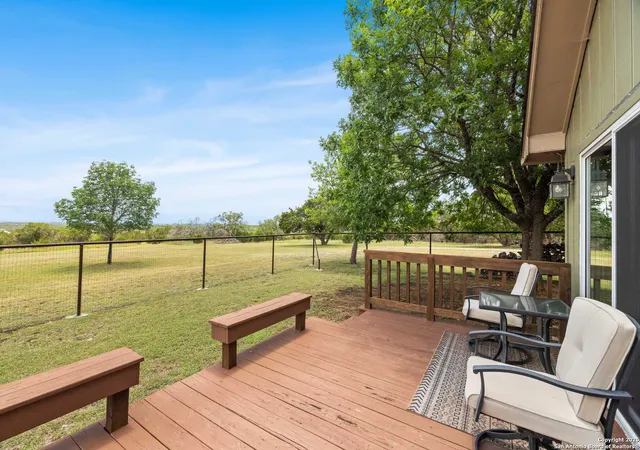 Photo 4 of Single family home for sale at 210 Four Bears, Kerrville, TX 78028 | MLS# 1872889 | Listing updated on 2025-06-16