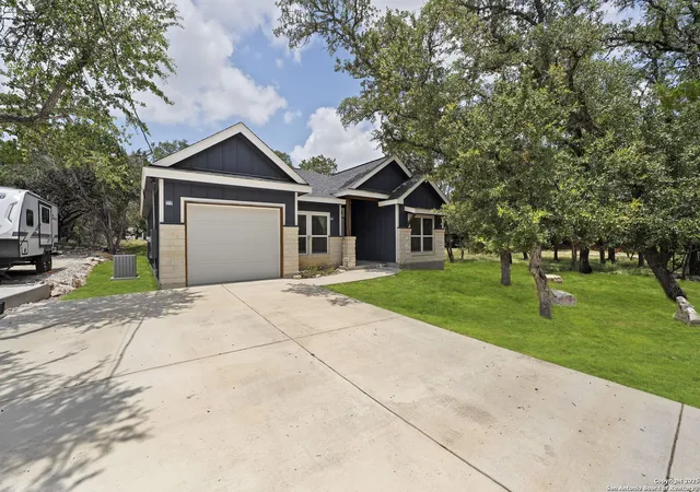 Photo 1 of Single family home for sale at 546 Indian Scout, Spring Branch, TX 78070 | MLS# 1872897 | Listing updated on 2025-09-24