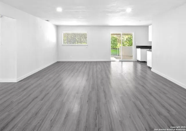 Photo 2 of Single family home for sale at 7630 Sage Oak St, Live Oak, TX 78233 | MLS# 1872918 | Listing updated on 2026-02-09