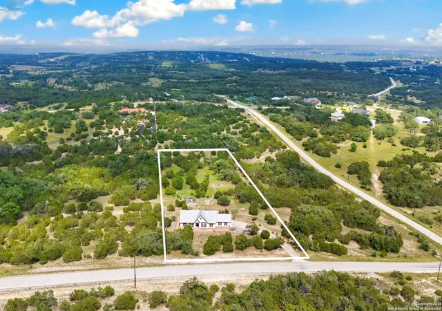 5th image of 212 Vista View, Spring Branch, TX 78070 | MLS# 1872945