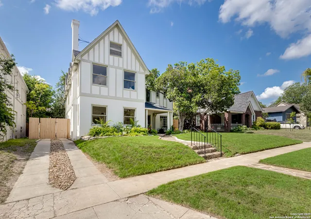 Homes for sale in San Antonio, TX | 264 E Lullwood, San Antonio, TX 78212 | MLS# 1872968