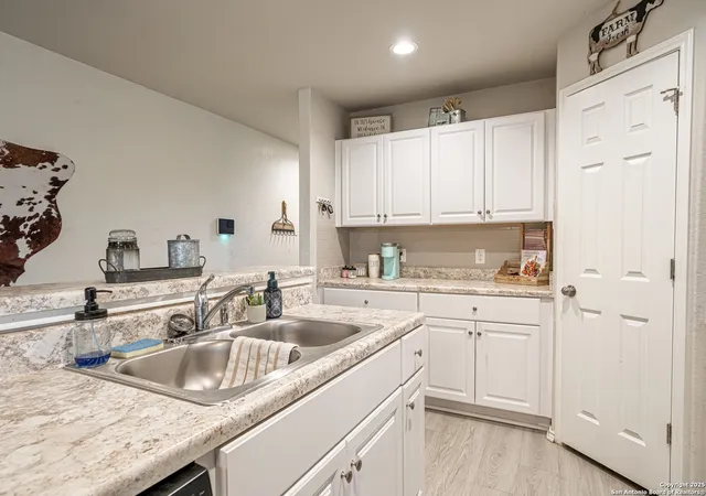 Photo 4 of Single family home for sale at 14616 Stable Springs, Elmendorf, TX 78112 | MLS# 1873038 | Listing updated on 2025-08-12