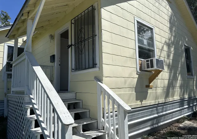 Photo 4 of Multi family home for sale at 2456 Cincinnati, San Antonio, TX 78228 | MLS# 1873115 | Listing updated on 2025-12-31